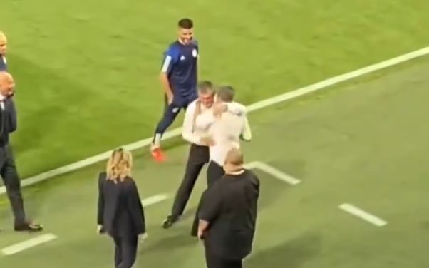 REGARDER: Moment incroyable alors qu’Ernesto Valverde surprend Jose Luis Mendilibar lors de la finale de la Conference League