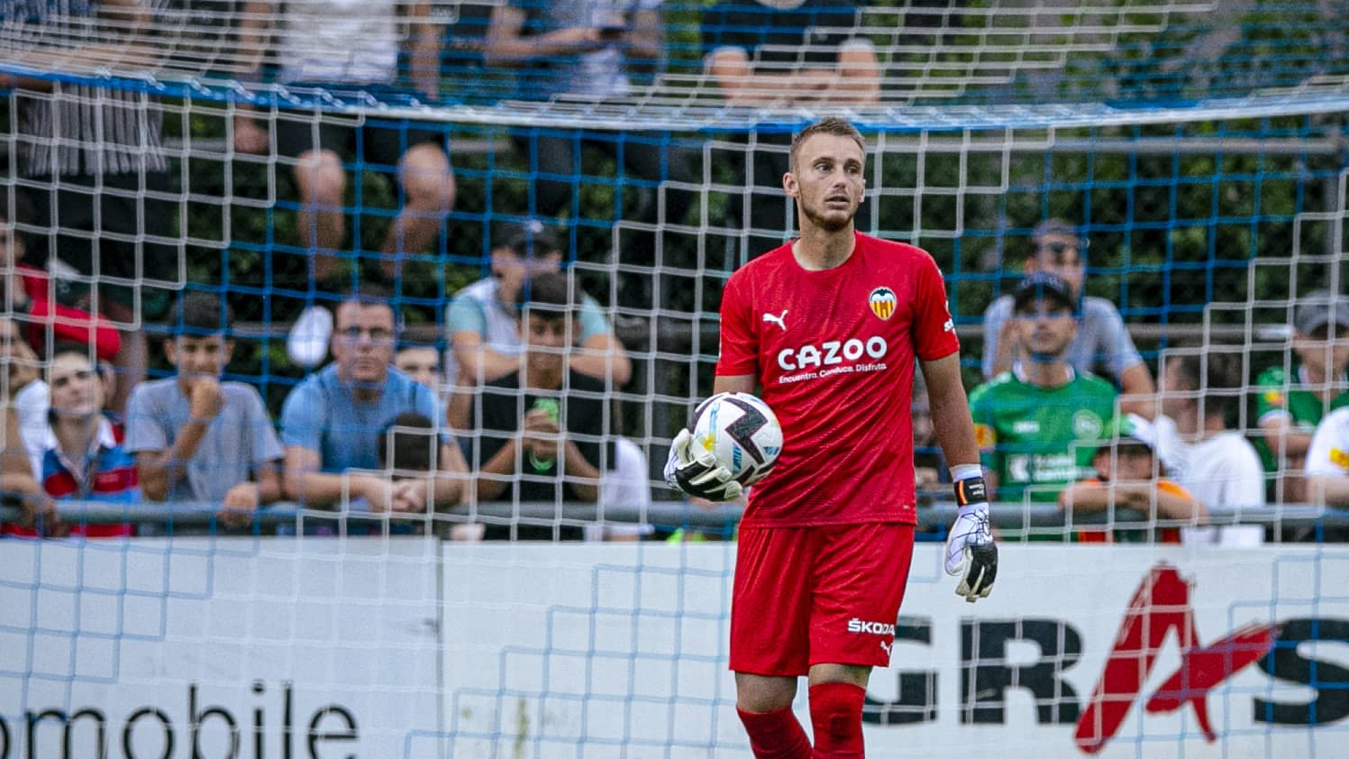 Las Palmas recrute l'ancien gardien de Barcelone et Valence en remplacement d'Alvaro Valles