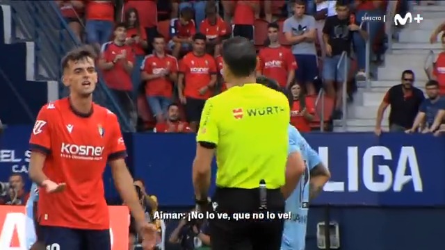 Aimar Oroz est félicité pour avoir demandé à l'arbitre de ne pas expulser son adversaire lors d'un match de la Liga