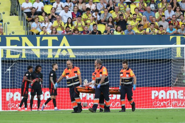 Barcelone craint le pire avec Marc-André Ter Stegen alors qu'une possible absence de neuf mois est révélée