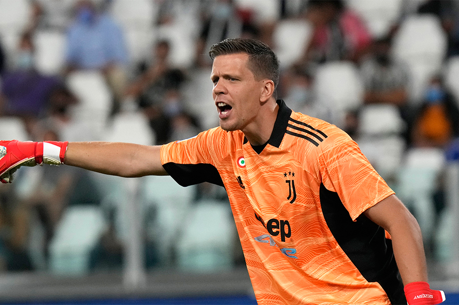 La durée du contrat et le salaire de Wojciech Szczesny révélés alors que le gardien répond à une question sur l'intérêt de Barcelone