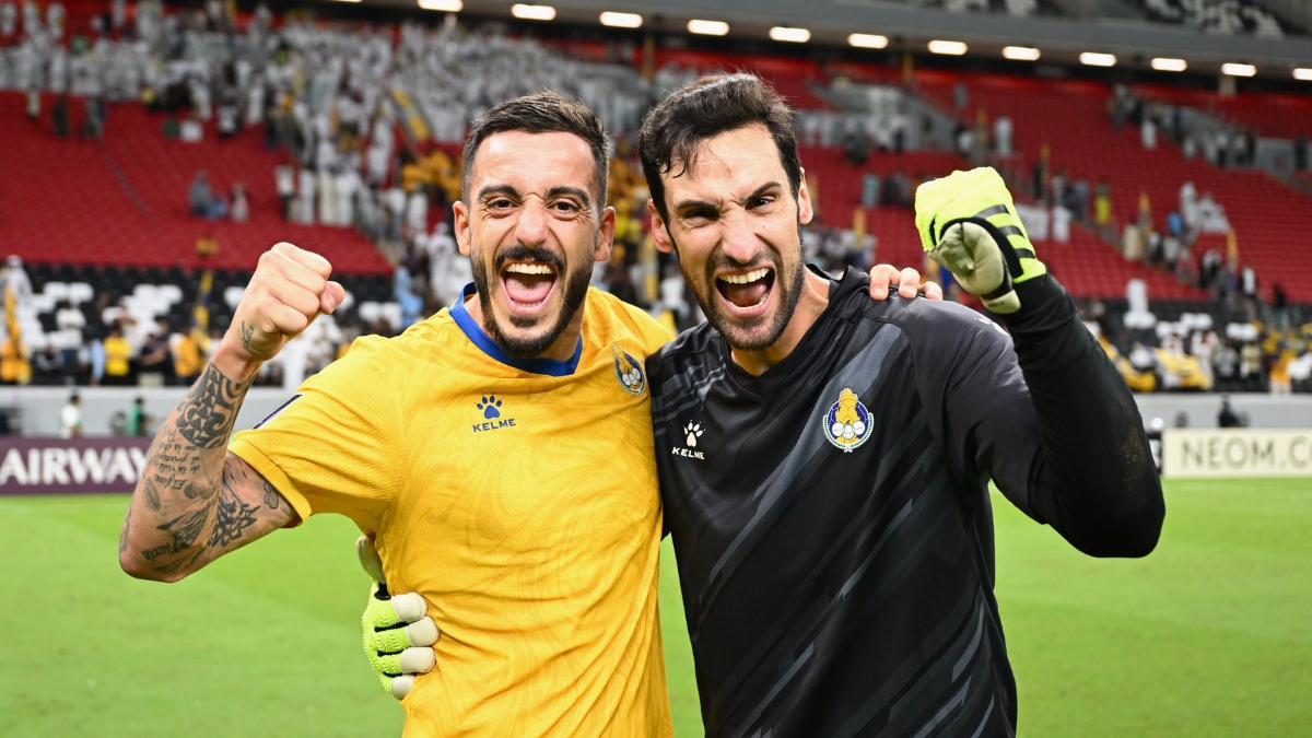 L'ancien gardien du PSG, de Fulham et de Séville, Sergio Rico, revient au football avec une victoire