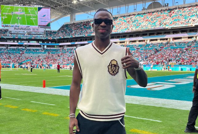 Vinicius Junior s’envole pour la Floride alors que les joueurs du Real Madrid entament les vacances d’hiver