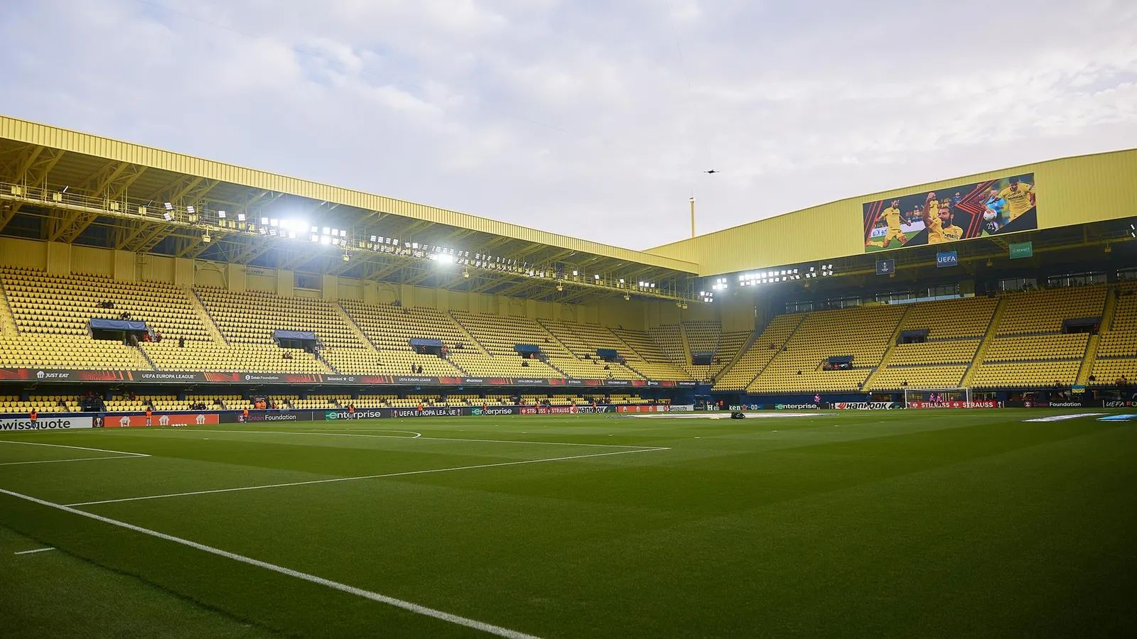 Cinq personnages à capuche laissent deux fans de Villarreal avec une déficience à l’hôpital après Valencia Clash